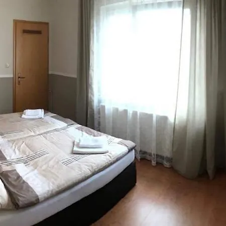 Zum Gruenen Jaeger Hotel