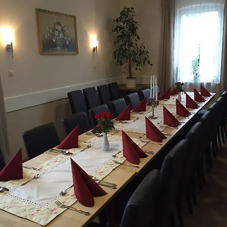 Zum Gruenen Jaeger 2*